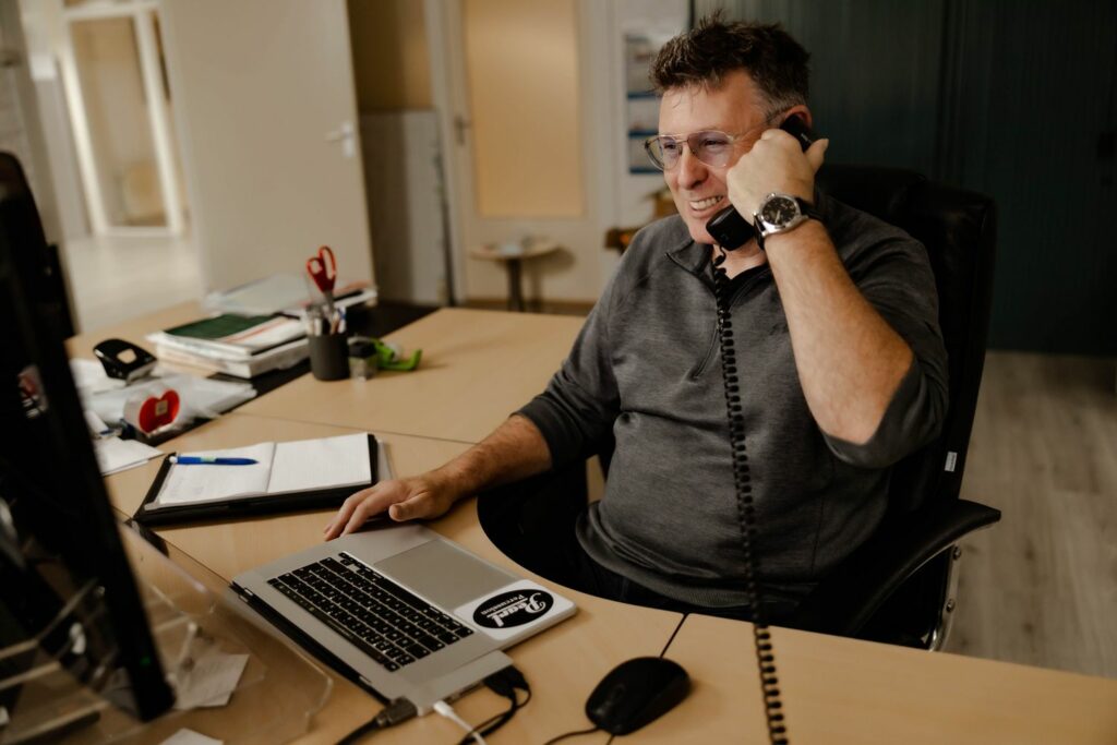 Bellen aan mijn bureau